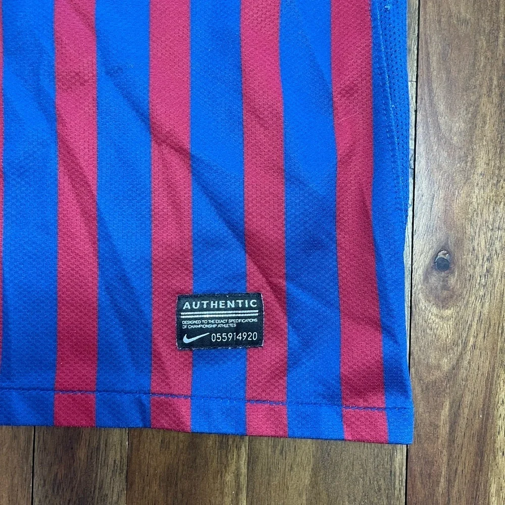 Nike Kids FC Barcelona 2011/2012 home football shirt
